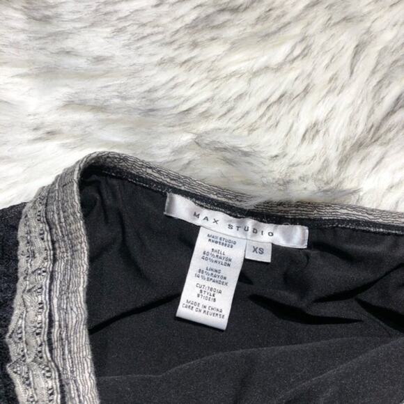 Max Studio | modal blend striped a-line black & gray textured skirt size XS - Picture 7 of 7